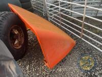 Orange 2012 Iveco wind kit - 2