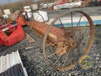 Massey ferguson vintage seeder - 3