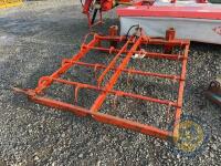 Flat 8 bale grab on pin & cone brackets - 2