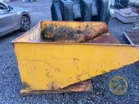 Yellow skip - 3