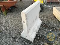 Concrete barrier/ mini wall - 2