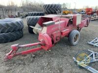 International B47 small square baler - 3