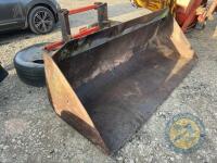 Spence front bucket with Manitou brackets