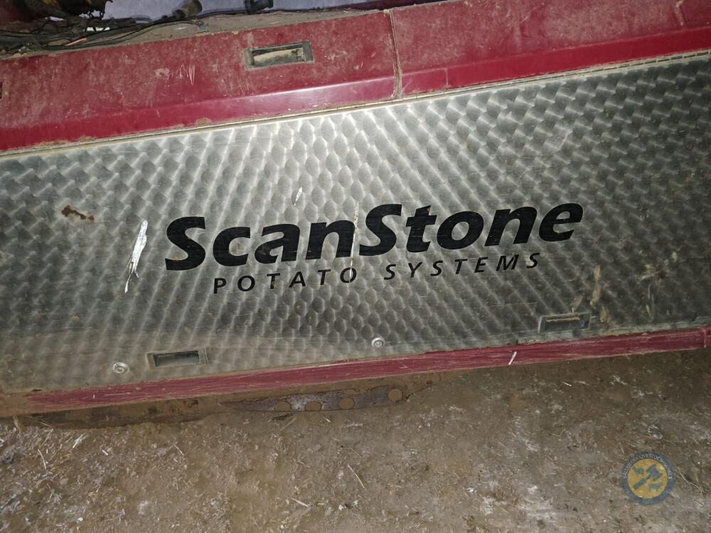 Scanstone 4215W destoner, Scanstone 4125 destoner 2008, Four web machine, First web 30mm, Second and third web 36mm, Fourth web 40mm, New drive teeth on first, second and third webs last year (approx 50 acres ago).<br/>, Drives on cross-conveyer and all w