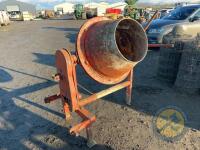 Cement mixer with shaft - 2