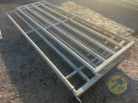 11'8 extendable gates no pedestrian exit x3 - 3