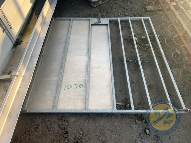 Dividing gate for Hudson 12x6'6 cattle trailer