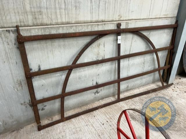 8.5ft gate