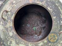 Large cast iron pot - 3