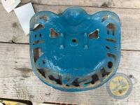 Blackstone & Co Stamford cast iron tractor seat - 3