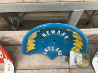 Nicholsons England cast iron tractor seat - 2