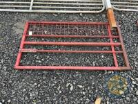 2 Red gates - 2