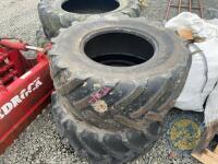 2x 600/65R28 tyres - 2