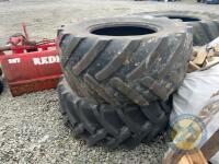 2x 600/65R28 tyres - 3