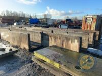 15 slurry channels with lids - 8