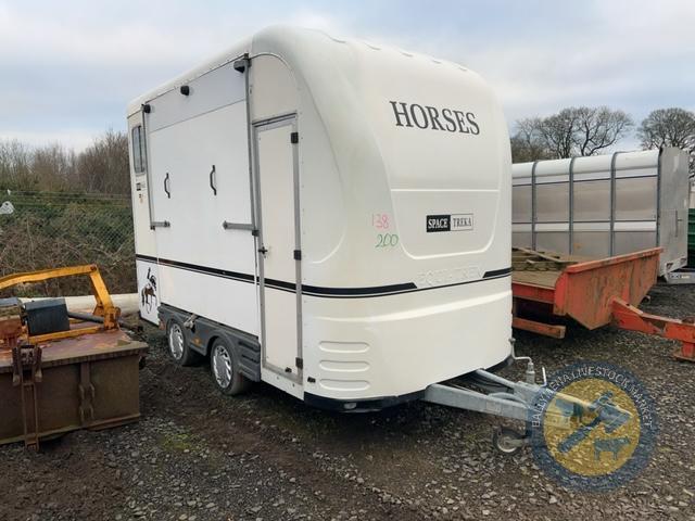 Equitrek2 horse horse box