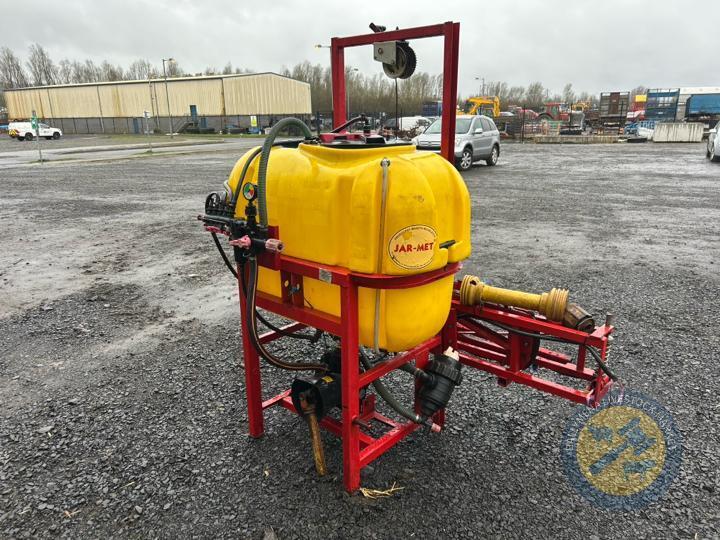 Jarmet 400L sprayer with new nozzles and shaft