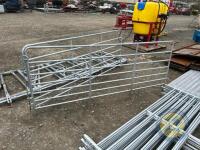 2x 8ft sheep hurdles