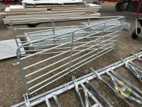 2x 8ft sheep hurdles - 3