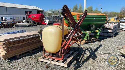 Hardi 880gln sprayer with shaft