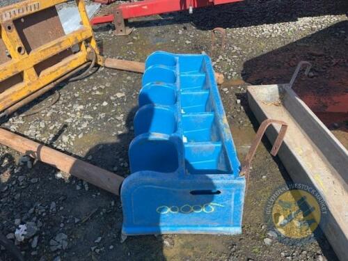 5 teat calf feeder