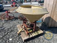 Vicon manure sower - 3