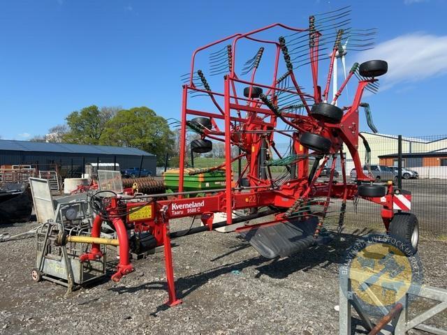 Richard Thompson, Aghadowey Farm Dispersal Sale - Kvernland Taarup 9580C Rake