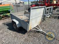 Richard Thompson, Aghadowey Farm Dispersal Sale - 5'5x4 sheep trailer with mesh sides