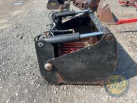 Richard Thompson, Aghadowey Farm Dispersal Sale - Silocut sheargrab on eurobrackets - 3