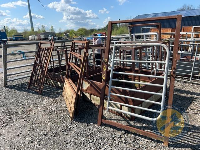 Richard Thompson, Aghadowey Farm Dispersal Sale - Feed box with gates