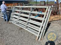 Richard Thompson, Aghadowey Farm Dispersal Sale - 4x 10ft cattle hurdles with pins