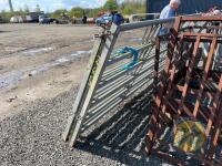 Richard Thompson, Aghadowey Farm Dispersal Sale - 4x 10ft cattle hurdles with pins - 4