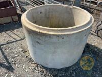 Richard Thompson, Aghadowey Farm Dispersal Sale - Approx 4ft concrete ring - 3