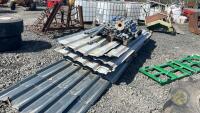 Quantity of roofing tin