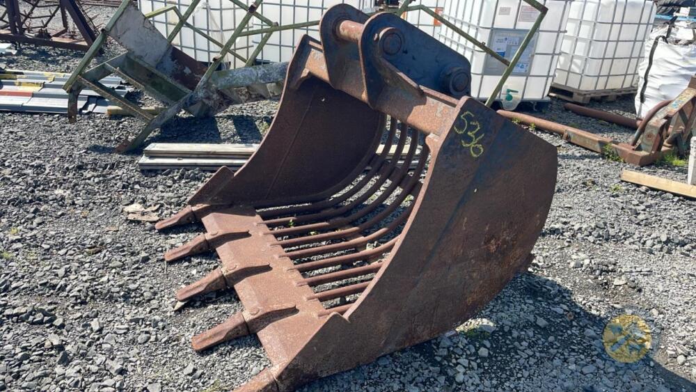 Digger Riddell bucket to suit 20 tonne digger 4ft4 wide