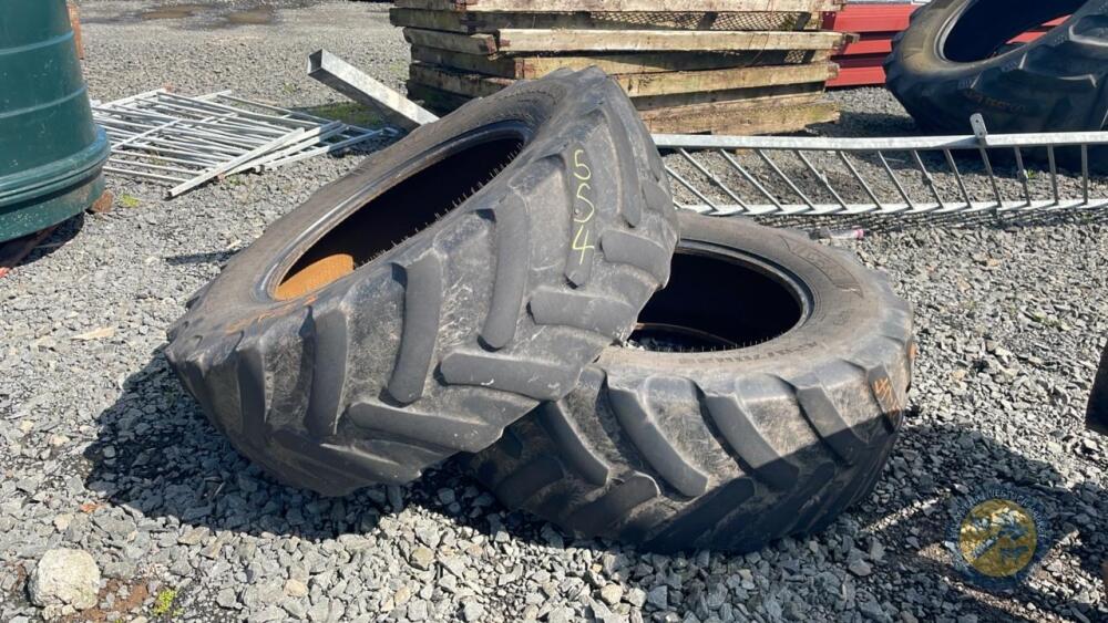 Set of 420/70R28 tyres
