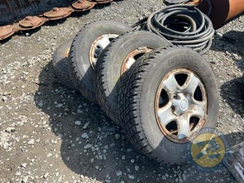 4x Toyota tyres & rims