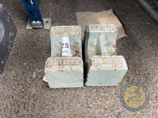 2x 28lb weights