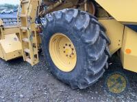 Richard Thompson, Aghadowey Farm Dispersal Sale - New Holland TX62 Combine 1997 - 13
