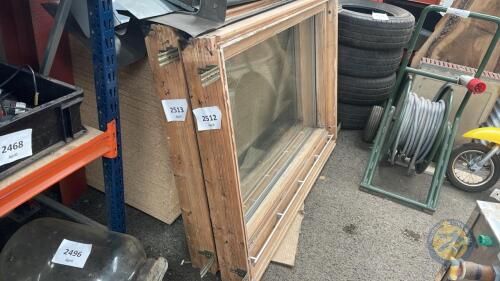 5x3'5ft veluc window & flashing