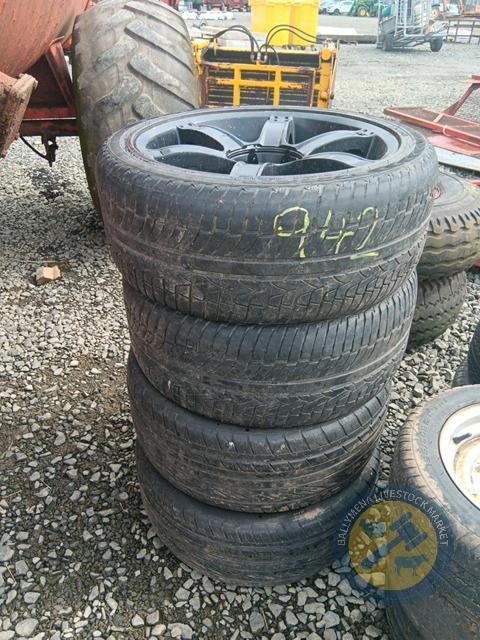 20" alloys with tyres to suit hilux/ navara/l200/amarok 4 off