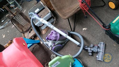 Dyson vaccum