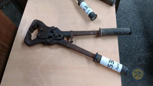 Hoof trimmers