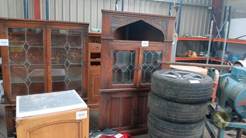 Corner display unit antique
