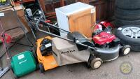 Honda HRD 536 lawnmower - 2