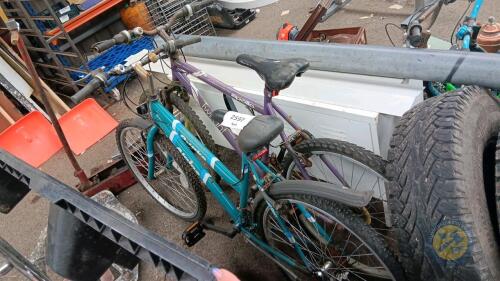 2x bikes green & purple