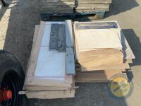 Pallet of floor tiles - 3