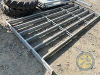 2x 10ft cattle hurdles IAE - 2