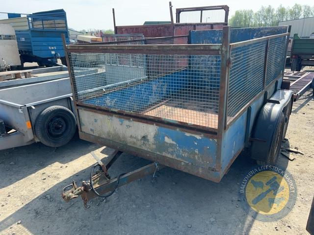 Builders trailer with mesh sides