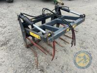 Dung fork on euro brackets - 5